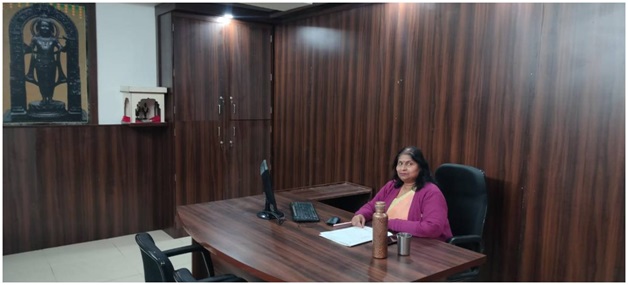 Dr. Deepa Bakhshi  ( MCA , MBA , M. Tech.,  Ph.D. )